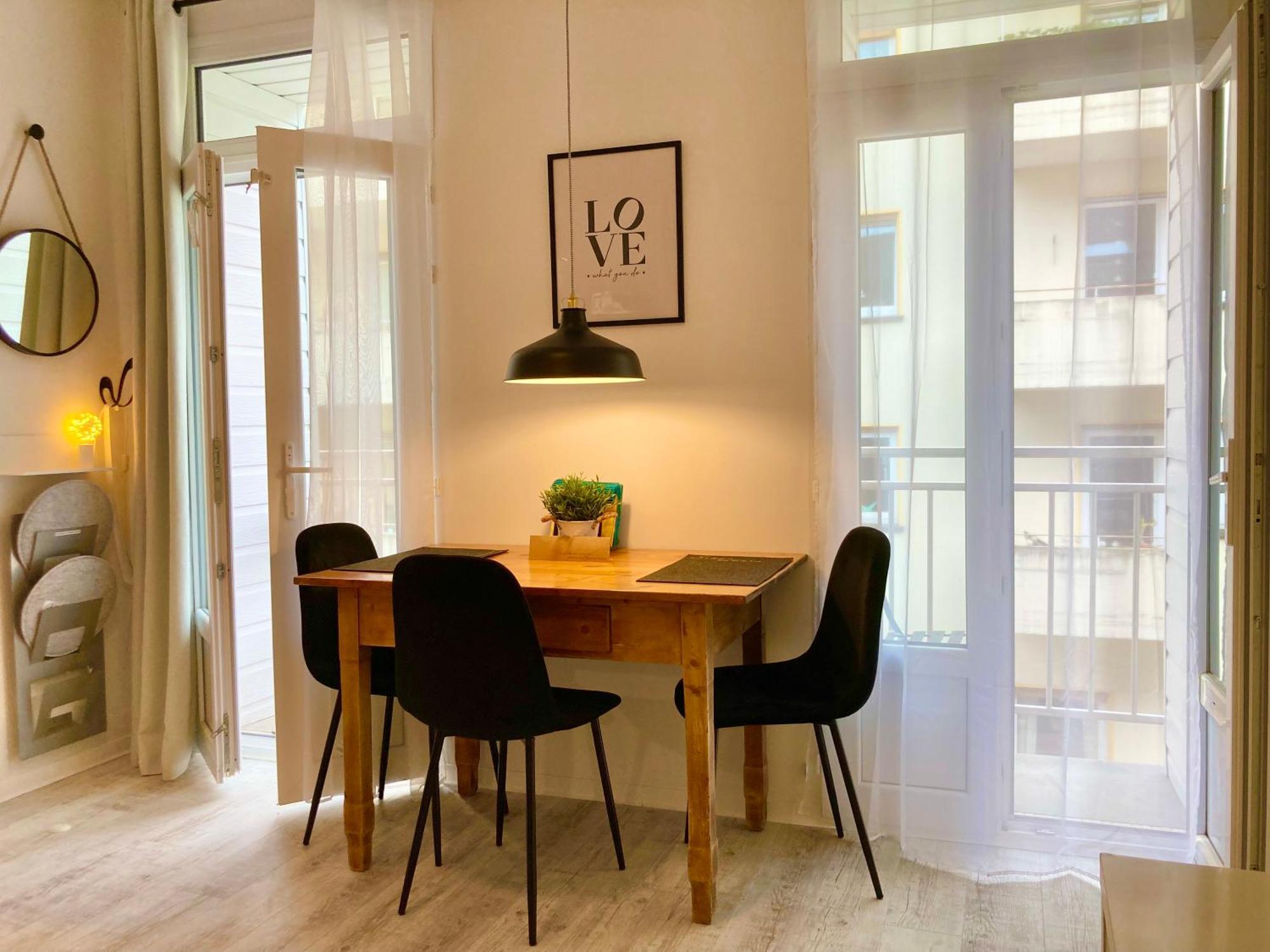 Living At Saarpartments - Adultsonly - Business & Holiday Homes With Kitchen For Long- And Short Term Stay, 3 Min To St Johanner Markt And Points Of Interest Saarbrücken Esterno foto